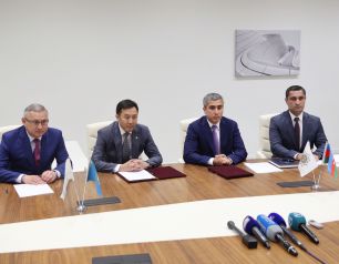 Heydər Əliyev Fondu ilə Qazaxıstanın Birinci Prezidenti Fondu arasında memorandum imzalanıb